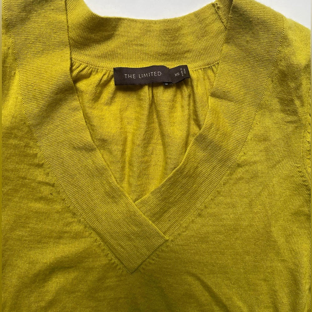 Vintage The Limited V-neck wool Blend sweater, Size XS